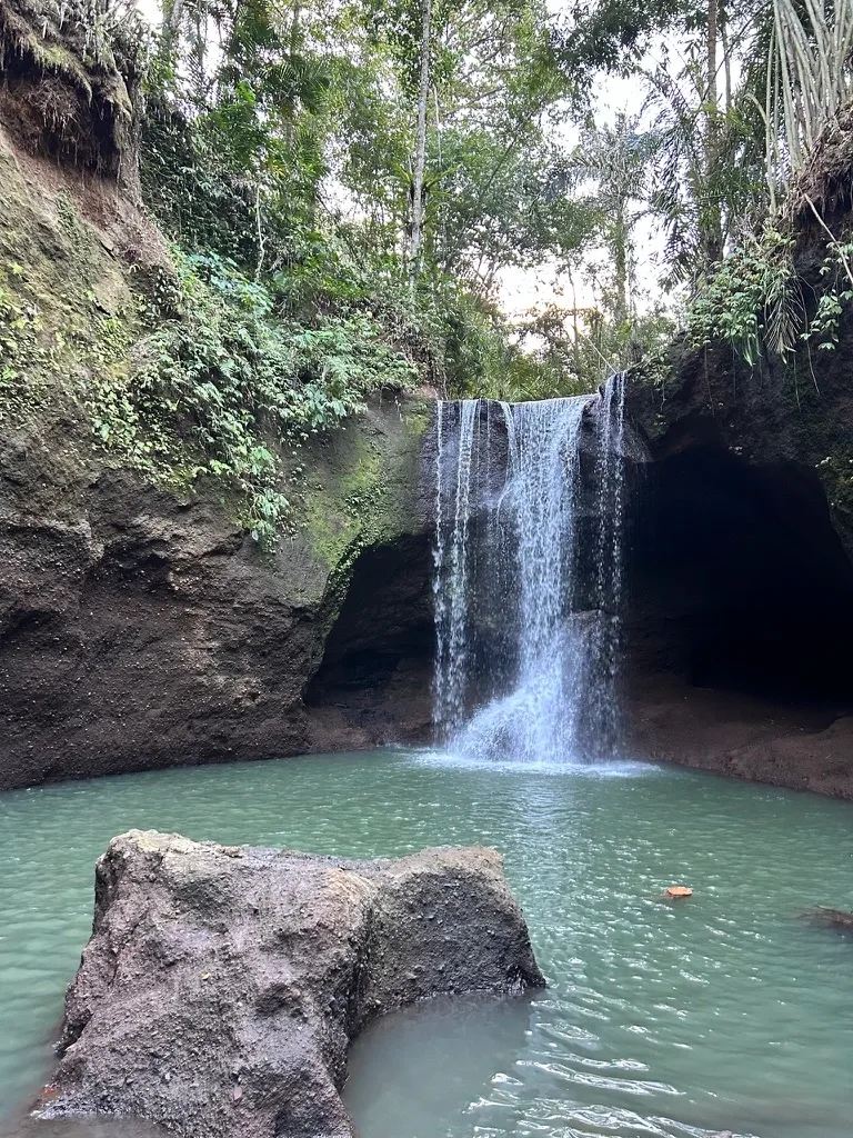Nearby Waterfalls — Photo 3